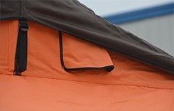 Tente de camouflage / style de jeu de terrain pour votre prochain voyage de camping Tente de toit de voiture