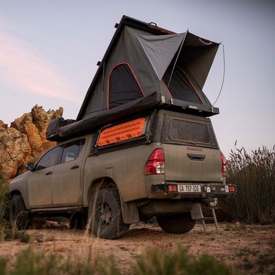 Tente de toit tout-terrain avec structure en aluminium à haute résistance et indice d'étanchéité