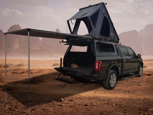 Camper en aluminium avec une chambre pour camion